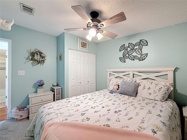 111 MARK AVENUE, Lady Lake, FL 32159