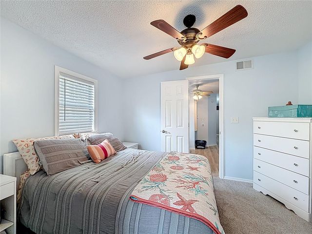 111 MARK AVENUE, Lady Lake, FL 32159