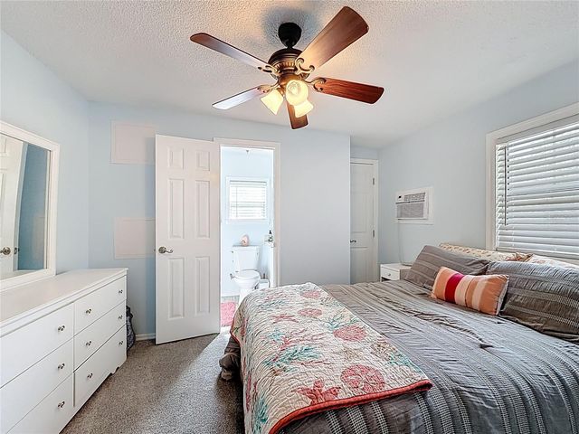 111 MARK AVENUE, Lady Lake, FL 32159