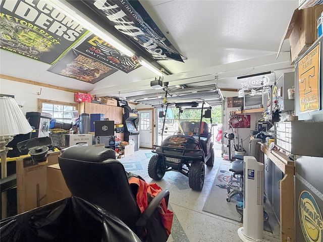 111 MARK AVENUE, Lady Lake, FL 32159