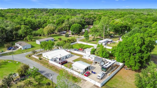 111 MARK AVENUE, Lady Lake, FL 32159