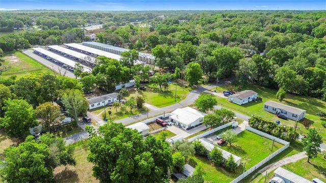 111 MARK AVENUE, Lady Lake, FL 32159