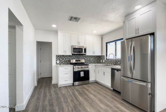 2236 E Roosevelt Street, Phoenix, AZ 85006