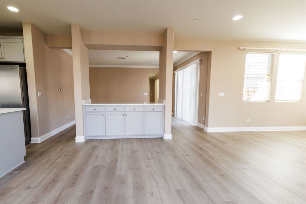 Image 5 of property listing at 967 967 Dainty Ave, Brentwood, CA 94513