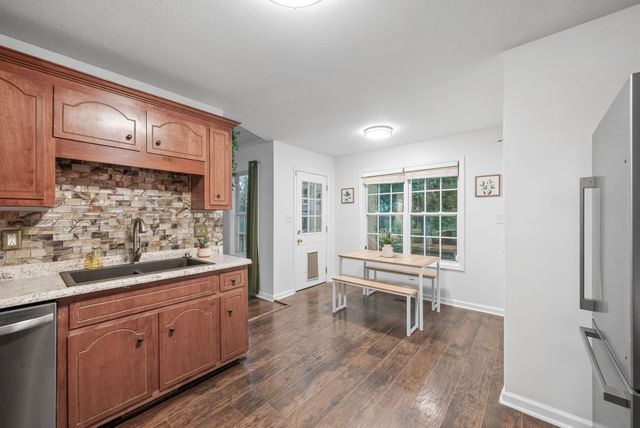 449 Piney Dr, Clarksville, TN 37042