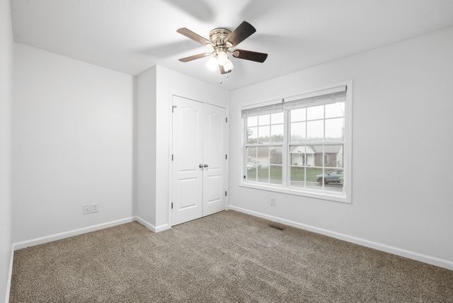 449 Piney Dr, Clarksville, TN 37042