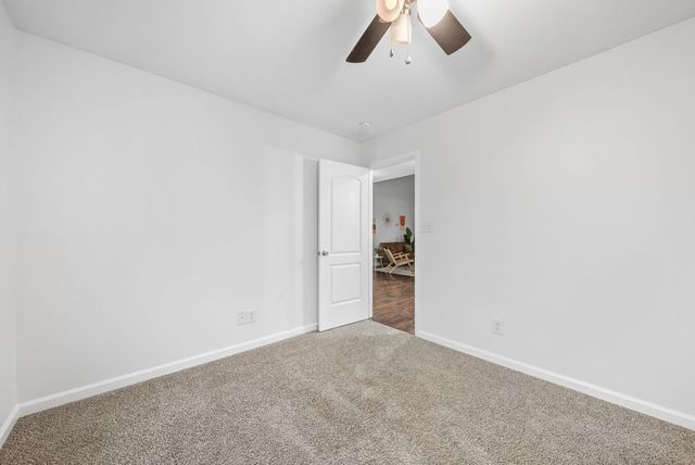 449 Piney Dr, Clarksville, TN 37042