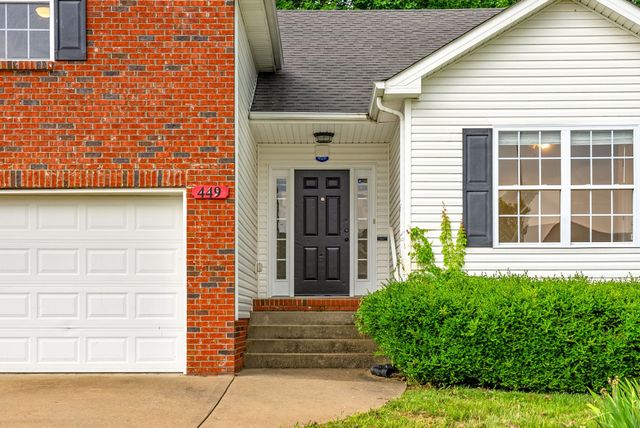 449 Piney Dr, Clarksville, TN 37042