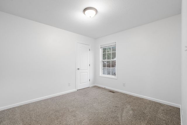 449 Piney Dr, Clarksville, TN 37042
