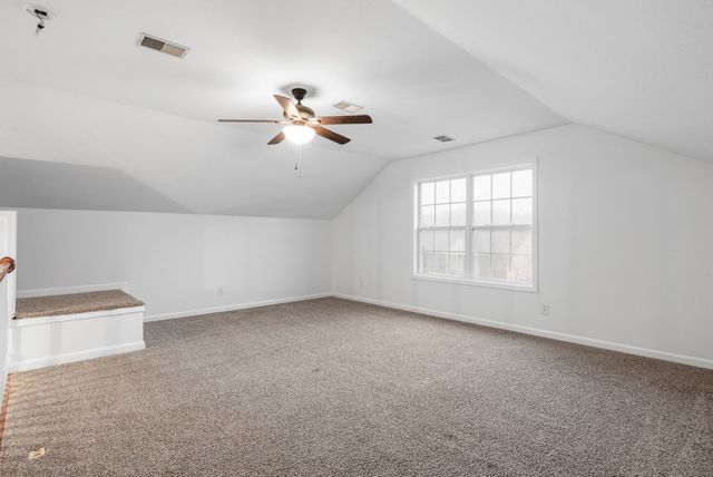 449 Piney Dr, Clarksville, TN 37042