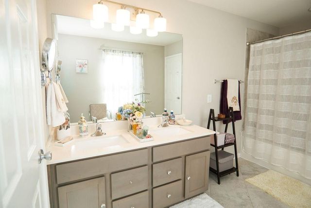 25103 Farmdale Lane, Richmond, TX 77406