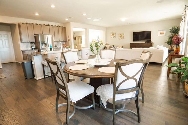 25103 Farmdale Lane, Richmond, TX 77406