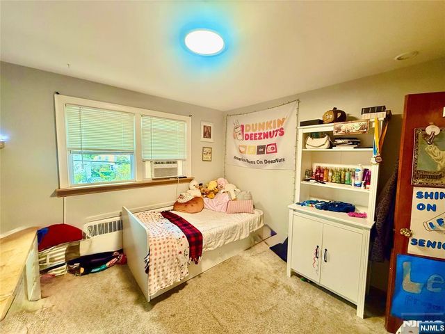 23 Strong Street, Wallington, NJ 07057