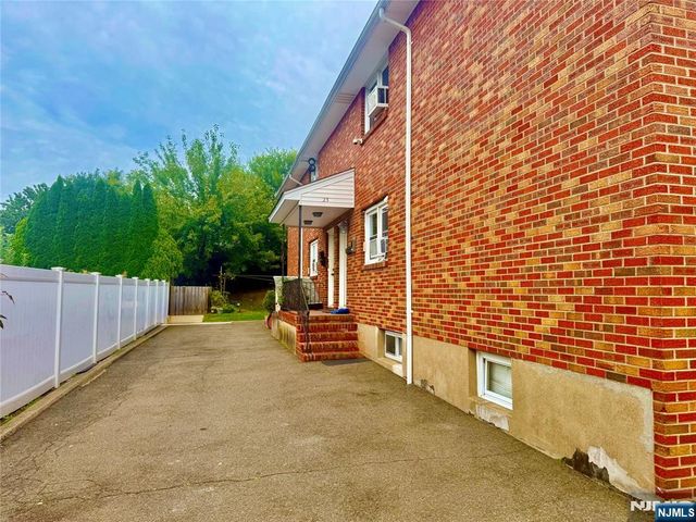 23 Strong Street, Wallington, NJ 07057