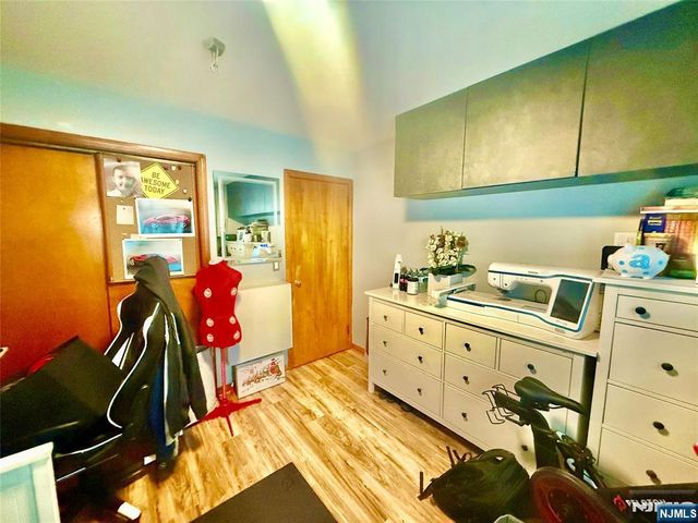 23 Strong Street, Wallington, NJ 07057