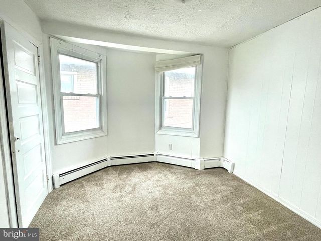 218 GREEN ST, Lansdale, PA 19446