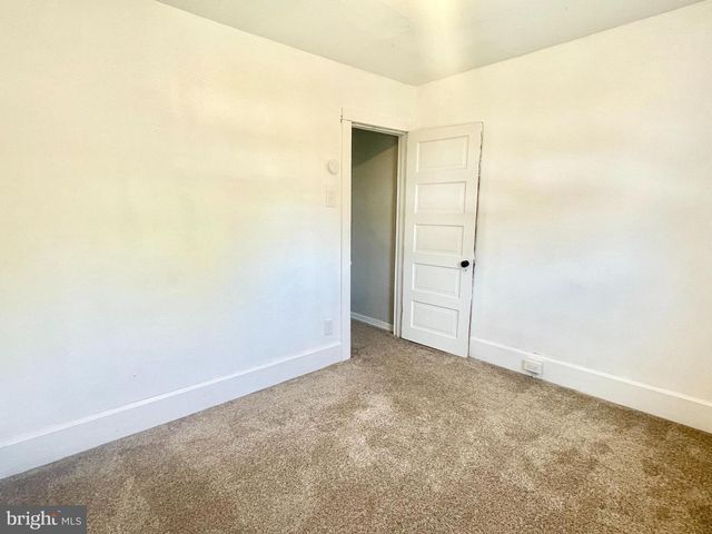 218 GREEN ST, Lansdale, PA 19446
