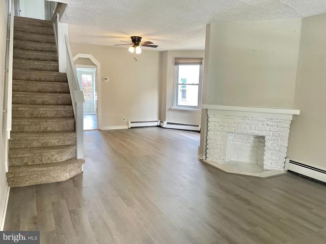 218 GREEN ST, Lansdale, PA 19446