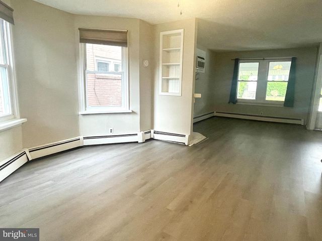 218 GREEN ST, Lansdale, PA 19446