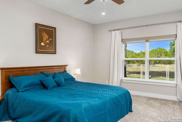 1295 CIELO RIO DR, Pipe Creek, TX 78063