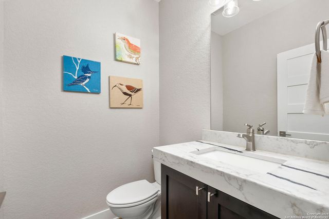 1295 CIELO RIO DR, Pipe Creek, TX 78063