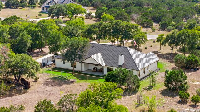 1295 CIELO RIO DR, Pipe Creek, TX 78063