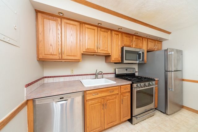 44 Will Dr 58, Canton, MA 02021