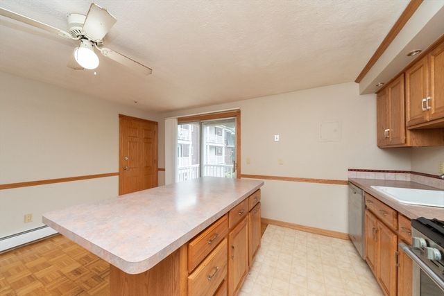 44 Will Dr 58, Canton, MA 02021