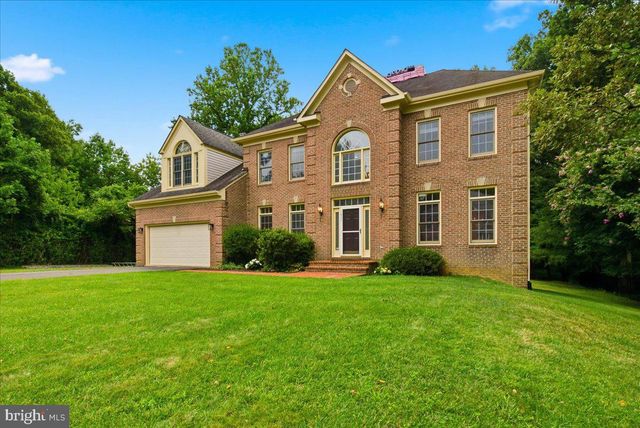 1959 HORSE SHOE DR, Vienna, VA 22182