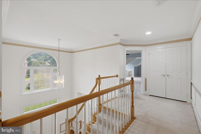 1959 HORSE SHOE DR, Vienna, VA 22182