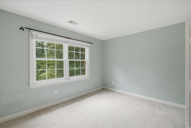 1959 HORSE SHOE DR, Vienna, VA 22182