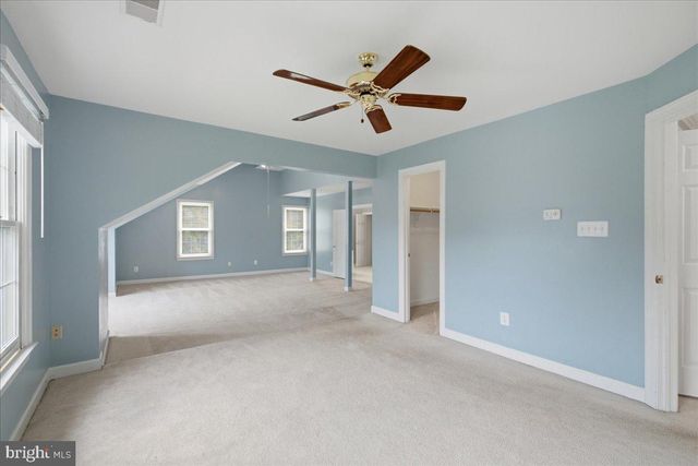 1959 HORSE SHOE DR, Vienna, VA 22182