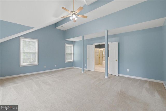 1959 HORSE SHOE DR, Vienna, VA 22182