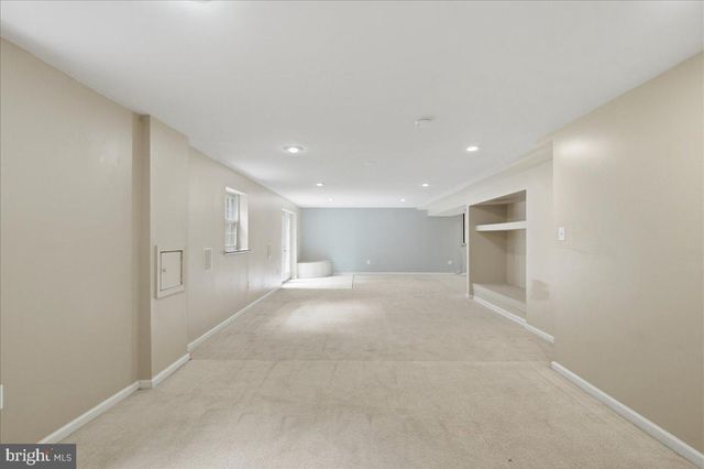 1959 HORSE SHOE DR, Vienna, VA 22182