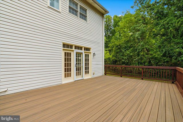 1959 HORSE SHOE DR, Vienna, VA 22182