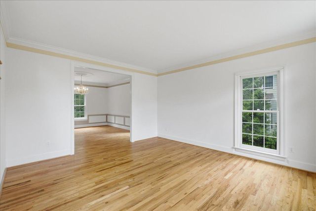 1959 HORSE SHOE DR, Vienna, VA 22182