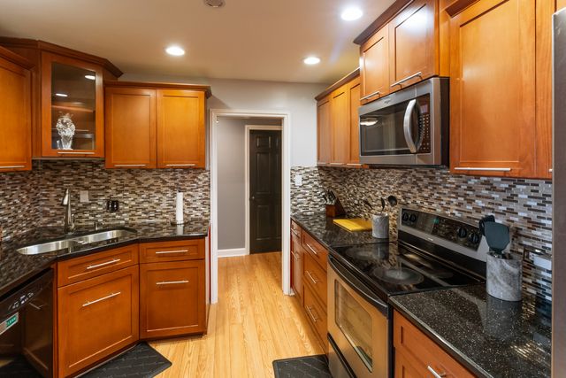 3427 Vollmer Road 205, Flossmoor, IL 60422