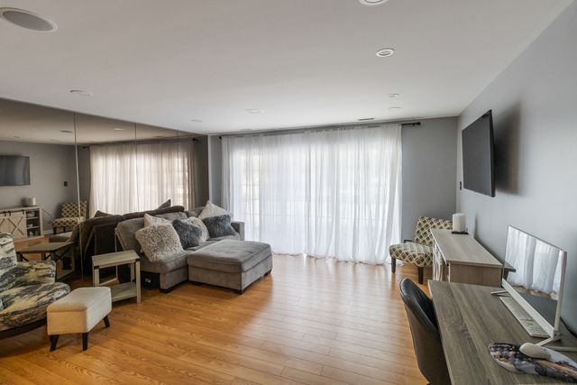 3427 Vollmer Road 205, Flossmoor, IL 60422