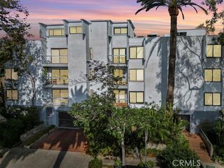 7505 Hampton Avenue 4, West Hollywood, CA 90046