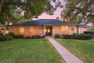 5709 Glacier Lake Drive, Arlington, TX 76013