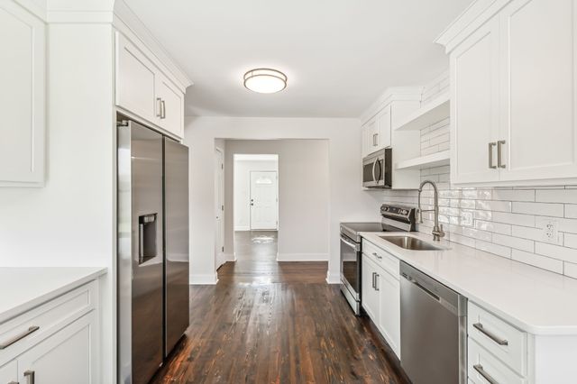 110 S Laurel Cir, Columbia, TN 38401