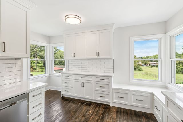 110 S Laurel Cir, Columbia, TN 38401