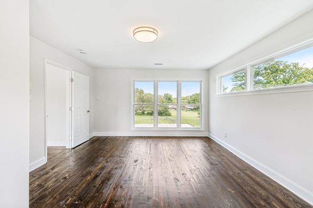 110 S Laurel Cir, Columbia, TN 38401