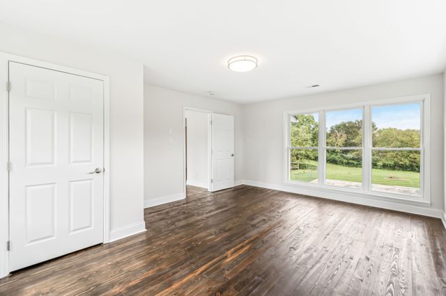 110 S Laurel Cir, Columbia, TN 38401