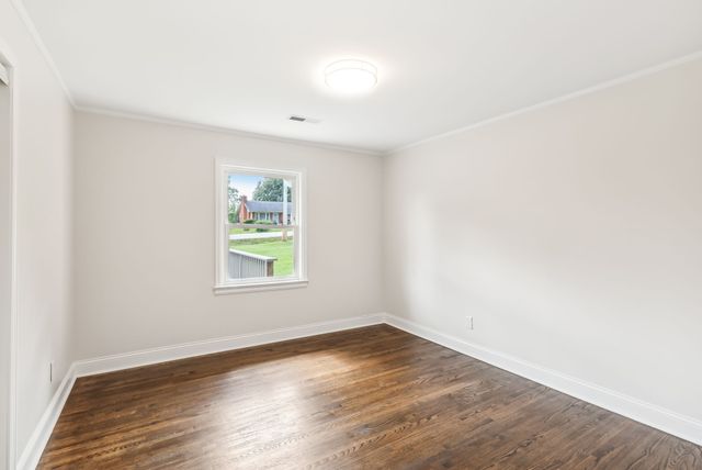 110 S Laurel Cir, Columbia, TN 38401