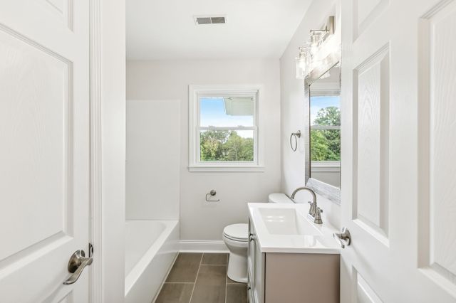 110 S Laurel Cir, Columbia, TN 38401