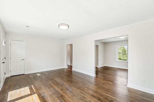110 S Laurel Cir, Columbia, TN 38401