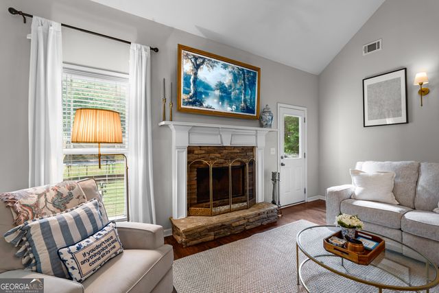 273 Park Pine Circle, Grantville, GA 30220