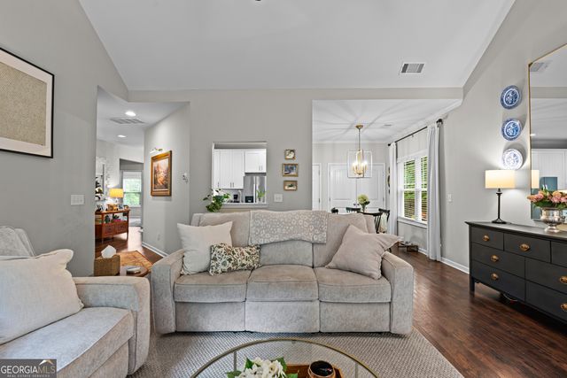 273 Park Pine Circle, Grantville, GA 30220