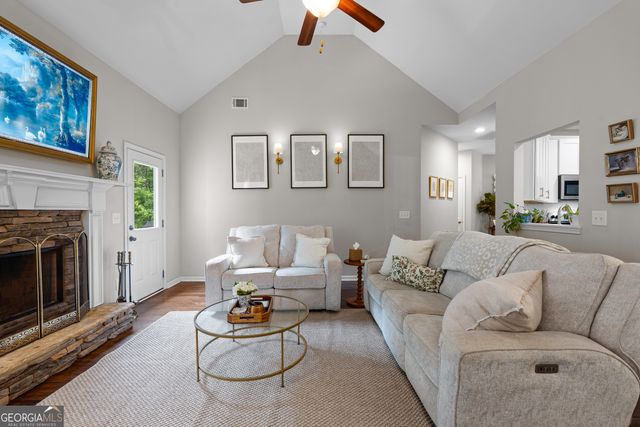 273 Park Pine Circle, Grantville, GA 30220